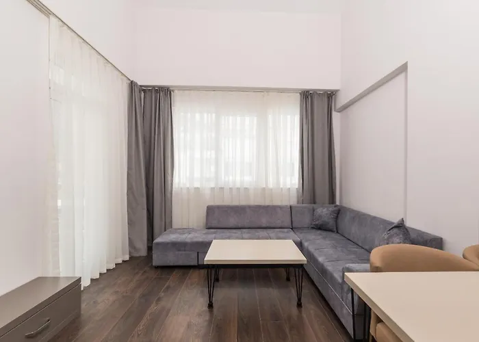 Erya Homes 4*